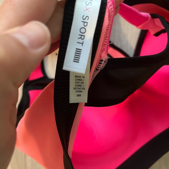 Victoria’s Secret VSX Sport Incredible Sports Bra 36D - Picture 4 of 7